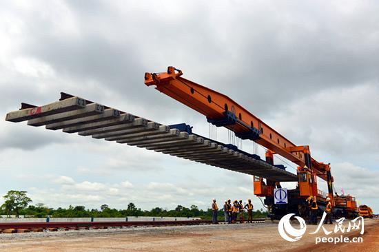 8�գ��������������F·�_ʼ�܉�������ܔz