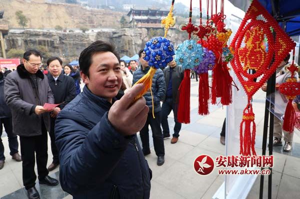 2��2��������܊�ڍ��޿h�͘I(y��)��(chu��ng)�I(y��)&ldquo;���L(f��ng)�Є�&rdquo;��Ƹ���F(xi��n)���^�pһ�������ֹ�ˇƷ��˾�Įa(ch��n)Ʒ����� �z.jpg