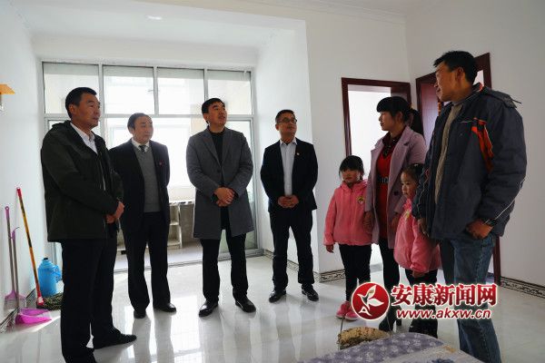 2.��(d��ng)�����Į����(zh��n)ؚ�������а��w��ס���������h�ϵ�(li��n)�(zh��n)�I(l��ng)��(d��o)�c�ͷ����T(m��n)��������ؚ�����������L�˽���r��_meitu_1.j