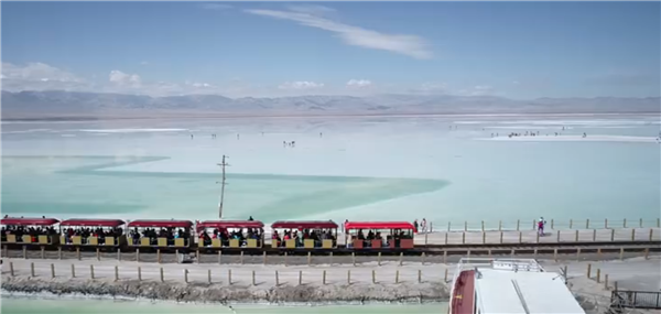 ȫ����Óؚ���ԡ���(y��u)��o(j��)�Ƭչ����ϵ�мo(j��)�Ƭ���ߴ�ֱ����Óؚ��֮��