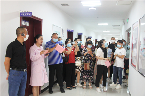 全市精神文明創(chuàng)建工作觀摩活動走進(jìn)市中心血站